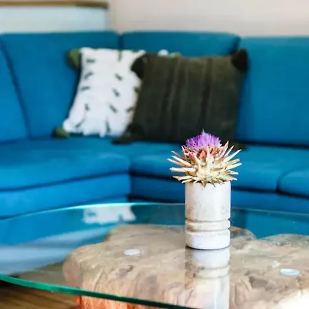 House Of The Sun - Three Bedroom With Pool